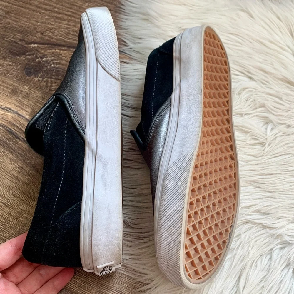 Women’s 8 Men 6.5 Unisex Vans Asher Leather Slip-On Shoes - Picture 9 of 10